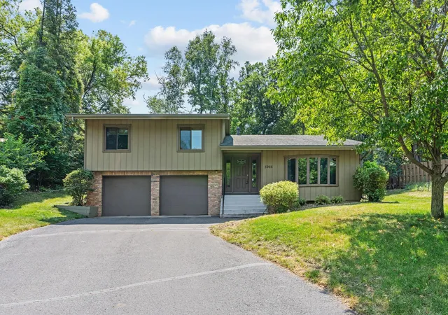 Photo 1 of Sale Pending at 5986 Mckinley St Ne, Minneapolis, MN 55432 | MLS# 7113389 | Listing updated on 2026-09-11