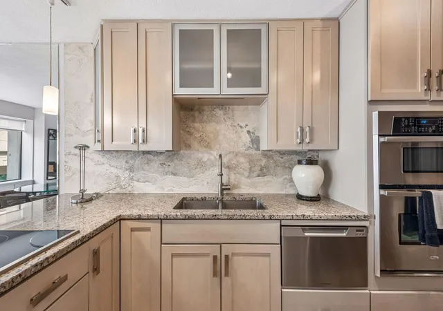 Photo 3 of Sale Pending at 19 S 1st Street #B204, Minneapolis, MN 55401 | MLS# 7113515 | Listing updated on 2026-09-14