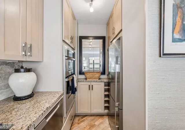 Photo 3 of Sale Pending at 19 S 1st Street #B204, Minneapolis, MN 55401 | MLS# 7113515 | Listing updated on 2026-09-14