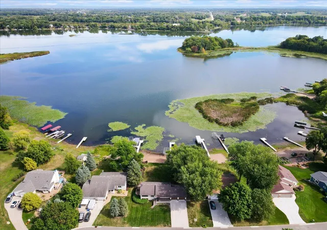 Photo 4 of Single family home for sale at 31117 Peninsula Ave, Lindstrom, MN 55045 | MLS# 7113536 | Listing updated on 2026-09-21
