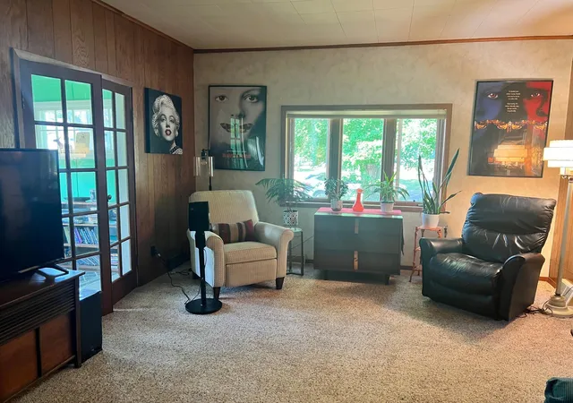 Photo 4 of Single family home for sale at 304 E 4th Street, Madison, MN 56256 | MLS# 7113554 | Listing updated on 2026-09-14