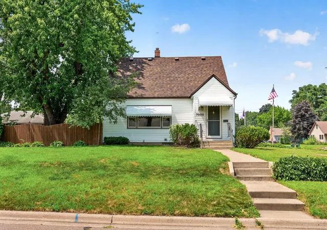 Photo 3 of Single family home for sale at 7000 4th Avenue S, Minneapolis, MN 55423 | MLS# 7113732 | Listing updated on 2026-09-15