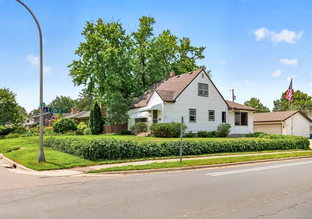 Photo 3 of Single family home for sale at 7000 4th Avenue S, Minneapolis, MN 55423 | MLS# 7113732 | Listing updated on 2026-09-15