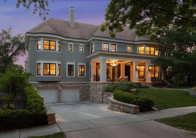 Photo 2 of Mansion for sale at 4224 Fremont Ave S, Minneapolis, MN 55409 | MLS# 7113812 | Listing updated on 2026-09-28