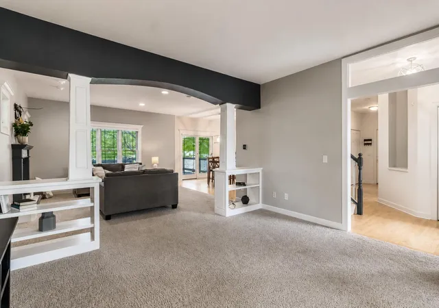 Photo 4 of Single family home for sale at 213 Victoria Blvd, Mankato, MN 56001 | MLS# 7113889 | Listing updated on 2026-09-10