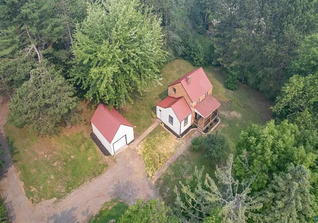 Photo 3 of Single family home for sale at 4201 Lavaque Rd, Hermantown, MN 55811 | MLS# 7113900 | Listing updated on 2026-09-10