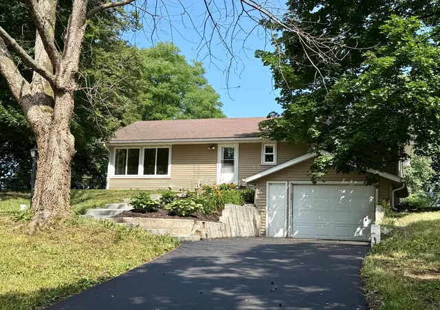 Photo 1 of Single family home for sale at 31465 Northfield Blvd, Northfield, MN 55057 | MLS# 7113990 | Listing updated on 2026-09-10