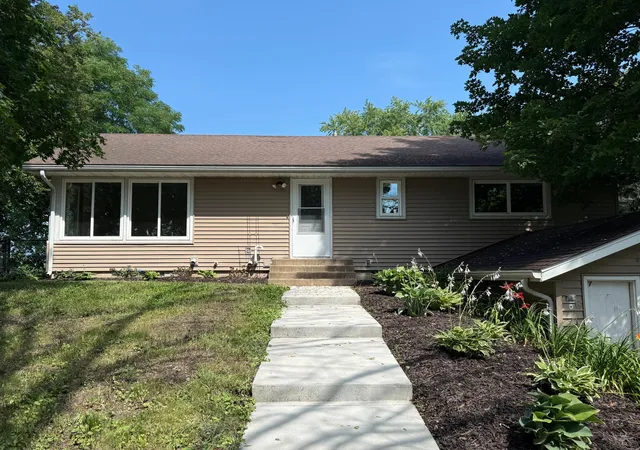 Photo 2 of Single family home for sale at 31465 Northfield Blvd, Northfield, MN 55057 | MLS# 7113990 | Listing updated on 2026-09-10