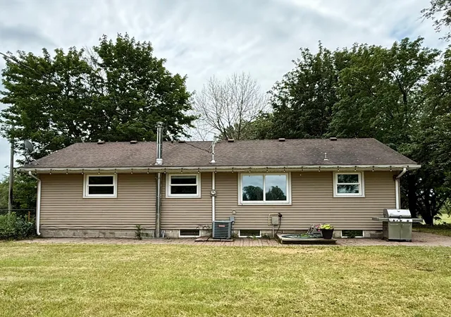 Photo 4 of Single family home for sale at 31465 Northfield Blvd, Northfield, MN 55057 | MLS# 7113990 | Listing updated on 2026-09-10