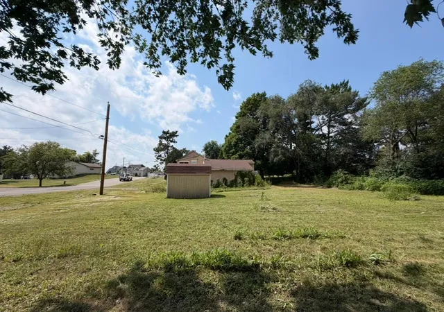Photo 1 of Sale Pending at 3164 Centerville Rd, Saint Paul, MN 55127 | MLS# 7114014 | Listing updated on 2026-10-23