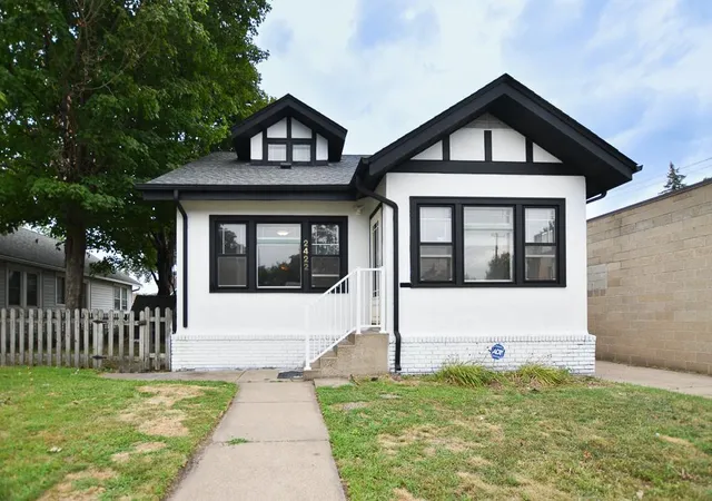 Photo 1 of Single family home for sale at 2422 Jefferson St Ne, Minneapolis, MN 55418 | MLS# 7114140 | Listing updated on 2026-09-12