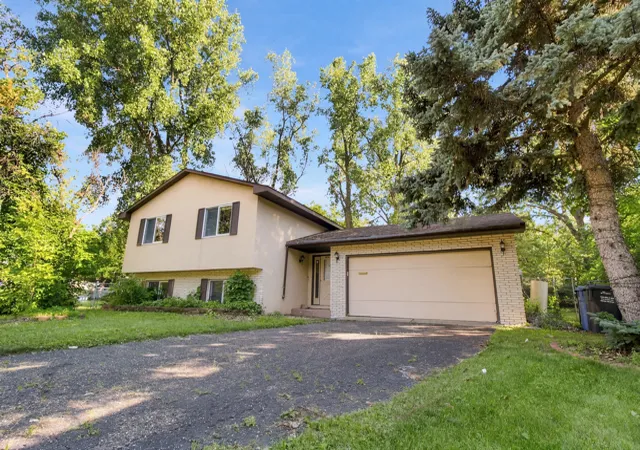 Photo 2 of Single family home for sale at 630 Hall Ln, Minneapolis, MN 55411 | MLS# 7114575 | Listing updated on 2026-09-14
