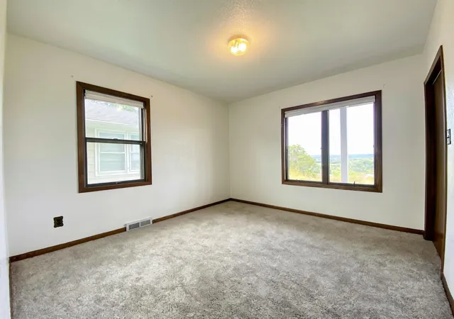Photo 3 of Single family home for sale at 1821 Grandview Ave, Red Wing, MN 55066 | MLS# 7114822 | Listing updated on 2026-09-11