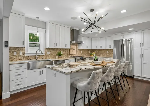 Photo 4 of Sale Pending at 4160 Utica Ave S, Minneapolis, MN 55416 | MLS# 7114878 | Listing updated on 2026-09-14