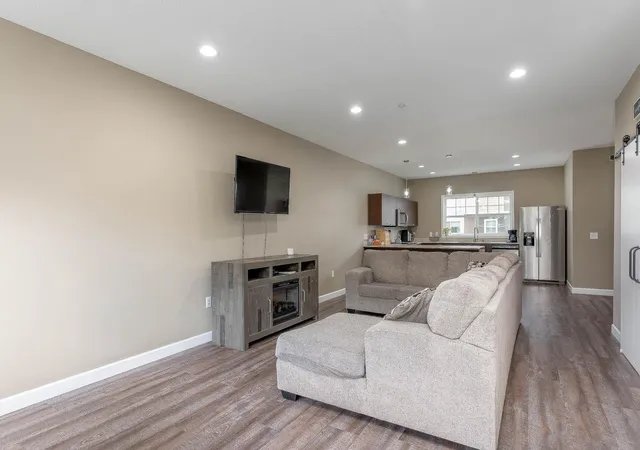 Photo 4 of Single family home for sale at 3025 Bluestem Trl, Mankato, MN 56001 | MLS# 7115029 | Listing updated on 2026-09-11