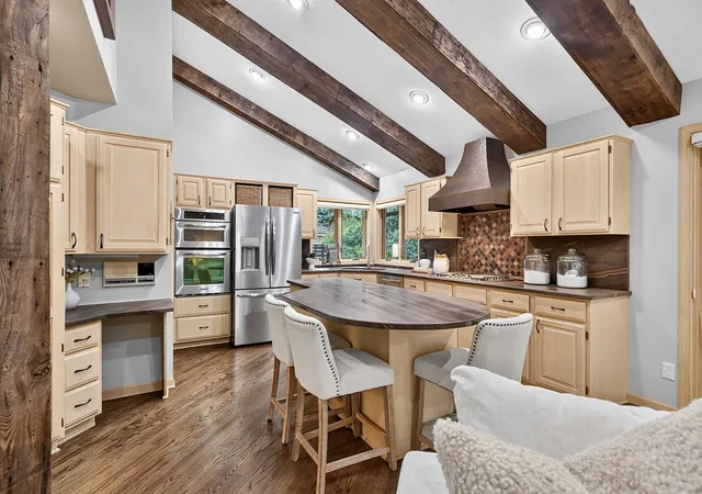 Photo 4 of Townhouse for sale at 6518 Gleason Ct, Minneapolis, MN 55436 | MLS# 7115176 | Listing updated on 2026-09-15