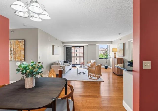 Listing Photo 1 - Condo for sale in building located at 401 S 1St St, Minneapolis, MN 55401 - Unit #423