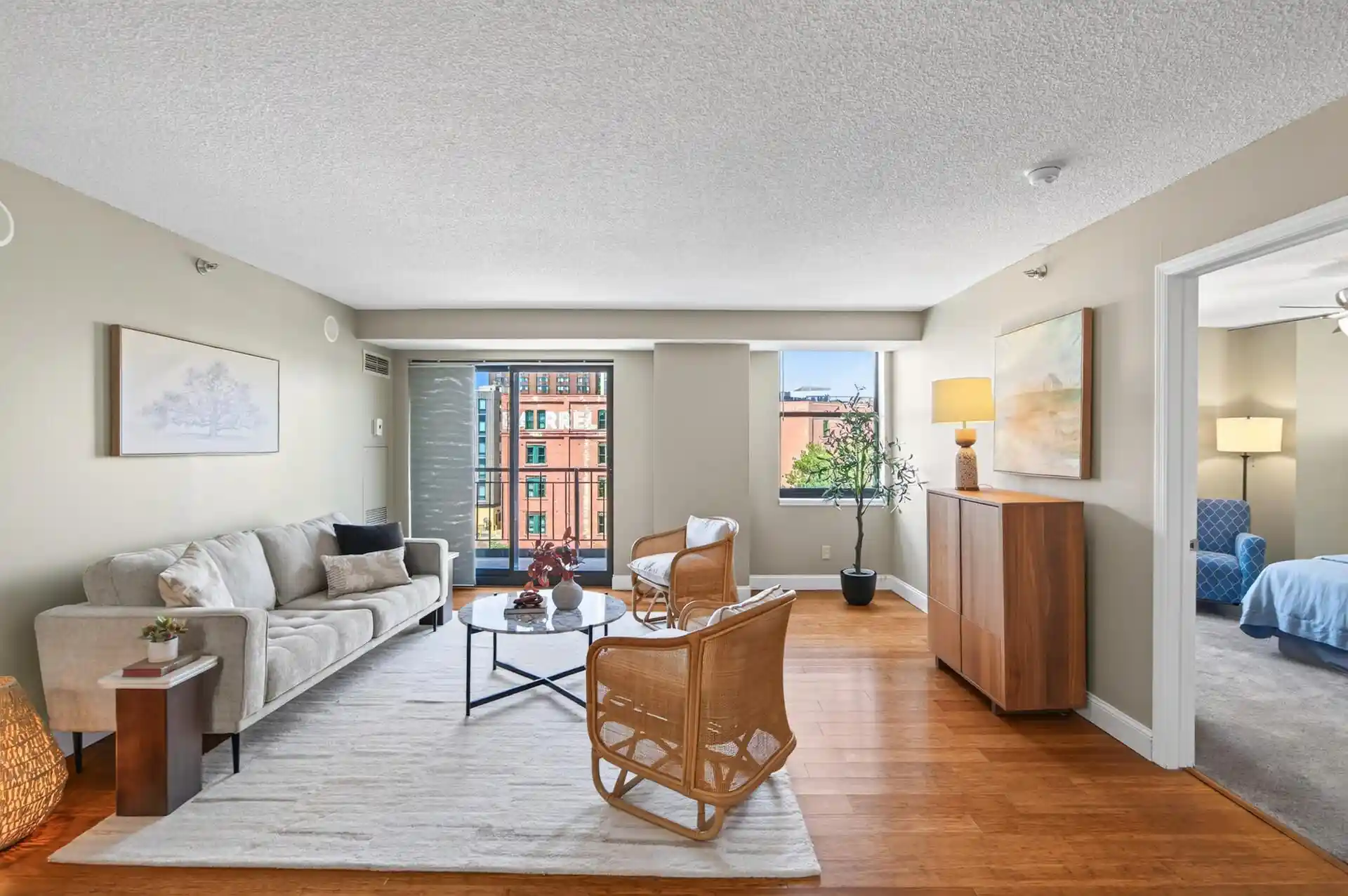 Listing Photo 2 - Condo for sale in 401 S 1St St located at 401 S 1St St, Minneapolis, MN 55401 - Unit #423