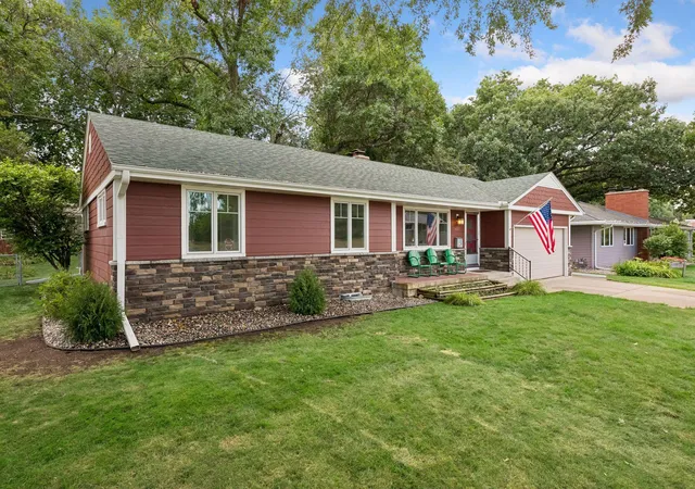 Photo 1 of Single family home for sale at 4725 School Rd, Minneapolis, MN 55424 | MLS# 7115700 | Listing updated on 2026-09-27