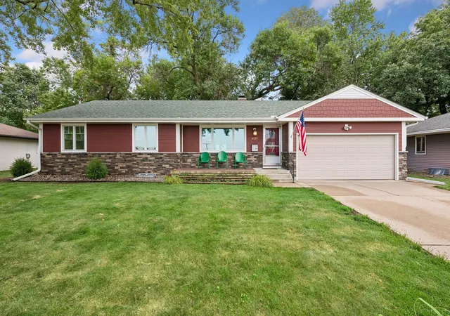 Photo 2 of Single family home for sale at 4725 School Rd, Minneapolis, MN 55424 | MLS# 7115700 | Listing updated on 2026-09-27