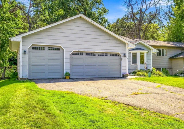 Photo 3 of Single family home for sale at 345 9th St Sw, Forest Lake, MN 55025 | MLS# 7115760 | Listing updated on 2026-09-10