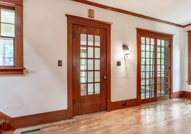 Photo 4 of Single family home for sale at 115 7th Avenue SE, Elbow Lake, MN 56531 | MLS# 7115795 | Listing updated on 2026-09-15