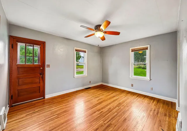 Photo 3 of Sale Pending at 814 8th Avenue SW, Faribault, MN 55021 | MLS# 7115879 | Listing updated on 2026-09-11