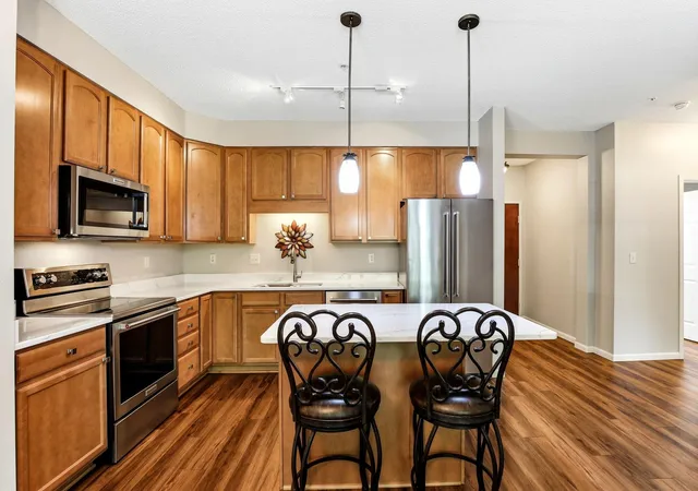 Listing Photo 5 - Condo for sale in building located at 3800 85Th Ave N, Brooklyn Park, MN 55443 - Unit #117