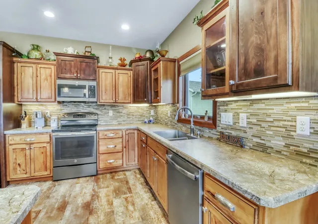 Photo 3 of Single family home for sale at 408 Garfield Ln, Lake Park, MN 56554 | MLS# 7115944 | Listing updated on 2026-10-01