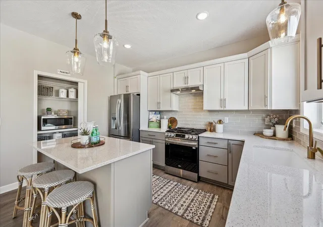 Photo 3 of Single family home for sale at 15781 Aquila Ave, Savage, MN 55378 | MLS# 7116220 | Listing updated on 2026-09-11