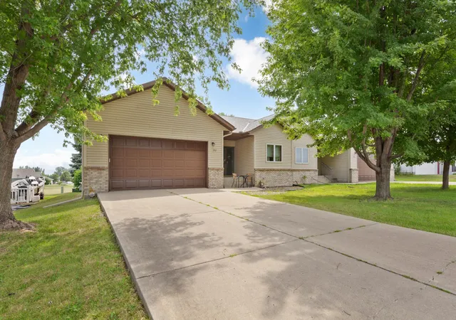 Photo 1 of Single family home for sale at 712 W Main St, Arlington, MN 55307 | MLS# 7116251 | Listing updated on 2026-09-22