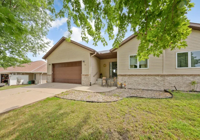 Photo 3 of Single family home for sale at 712 W Main St, Arlington, MN 55307 | MLS# 7116251 | Listing updated on 2026-09-22
