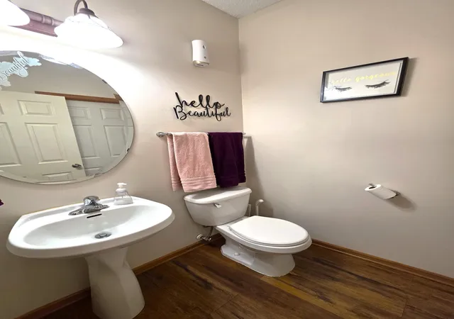 Photo 3 of Single family home for sale at 1611 Woodlynn Ave #3, Saint Paul, MN 55109 | MLS# 7116324 | Listing updated on 2026-09-12