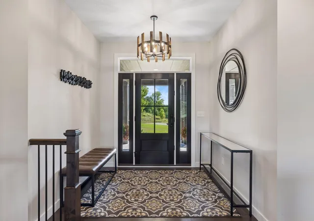 Photo 4 of Single family home for sale at 607 Heritage Pl, Stillwater, MN 55082 | MLS# 7116447 | Listing updated on 2026-09-19
