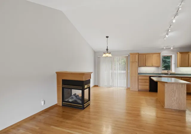Photo 4 of Sale Pending at 8182 Lori Ln, Saint Paul, MN 55125 | MLS# 7116947 | Listing updated on 2026-09-15