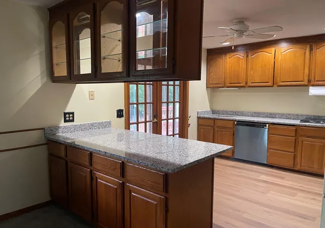 Photo 4 of Single family home for sale at 8914 37th Street N, Lake Elmo, MN 55042 | MLS# 7117092 | Listing updated on 2026-09-12