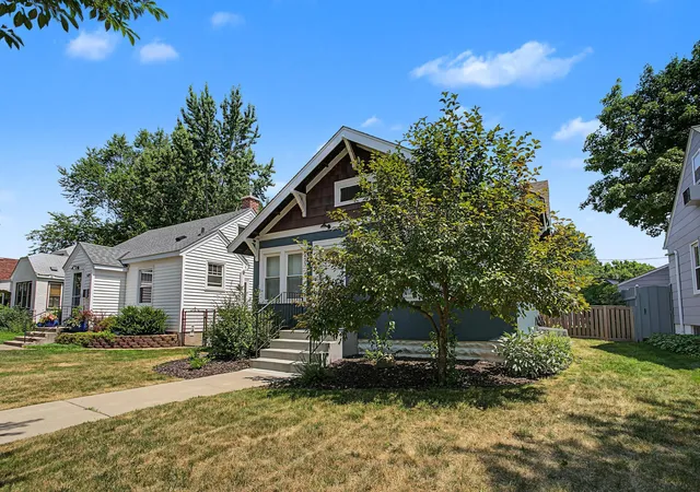 Photo 3 of Single family home for sale at 5433 43rd Avenue S, Minneapolis, MN 55417 | MLS# 7117095 | Listing updated on 2026-09-13