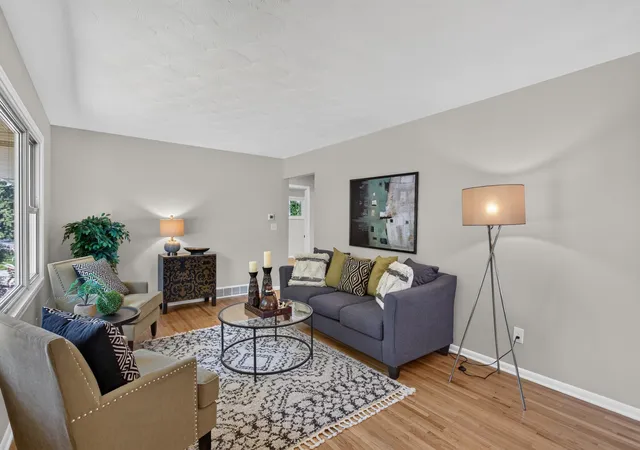 Photo 3 of Single family home for sale at 7070 Claude Ave, Inver Grove Heights, MN 55076 | MLS# 7117182 | Listing updated on 2026-09-17
