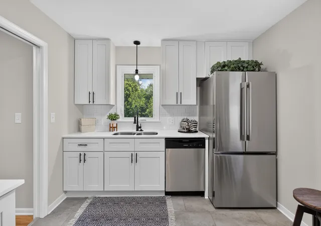 Photo 4 of Single family home for sale at 7070 Claude Ave, Inver Grove Heights, MN 55076 | MLS# 7117182 | Listing updated on 2026-09-17