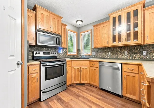 Photo 3 of Single family home for sale at 1007 3rd Avenue NW, Buffalo, MN 55313 | MLS# 7117245 | Listing updated on 2026-09-15