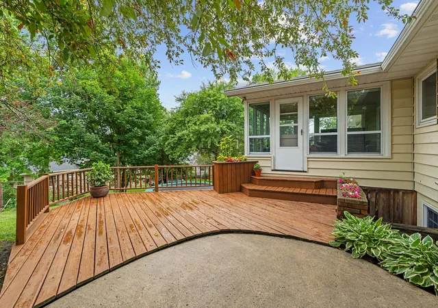 Photo 4 of Sale Pending at 137 Atwood Dr, Mankato, MN 56001 | MLS# 7117665 | Listing updated on 2026-09-11