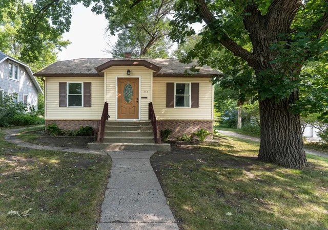 Photo 1 of Single family home for sale at 314 Birch Ave W, Fergus Falls, MN 56537 | MLS# 7117723 | Listing updated on 2026-09-15
