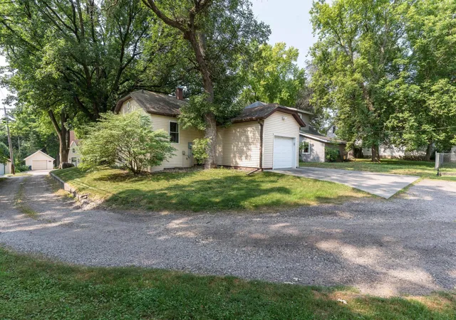 Photo 3 of Single family home for sale at 314 Birch Ave W, Fergus Falls, MN 56537 | MLS# 7117723 | Listing updated on 2026-09-15