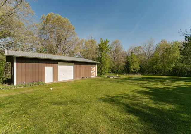 Photo 3 of Single family home for sale at 25226 720th Street, Hayfield, MN 55940 | MLS# 7117951 | Listing updated on 2026-09-12