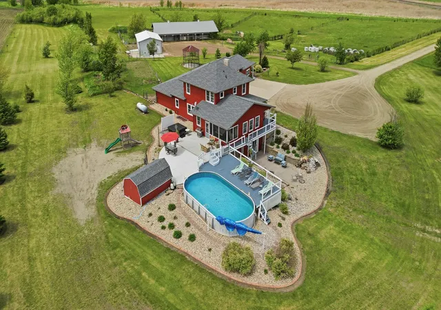 Photo 3 of Single family home for sale at 20811 Ocean Rd, Janesville, MN 56048 | MLS# 7118073 | Listing updated on 2026-09-11