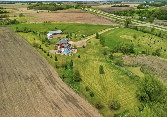 Photo 3 of Single family home for sale at 20811 Ocean Rd, Janesville, MN 56048 | MLS# 7118073 | Listing updated on 2026-09-11