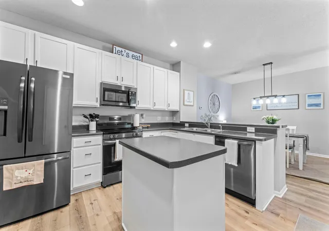Photo 4 of Single family home for sale at 5825 Sandcherry Pl NW, Rochester, MN 55901 | MLS# 7118093 | Listing updated on 2026-09-11