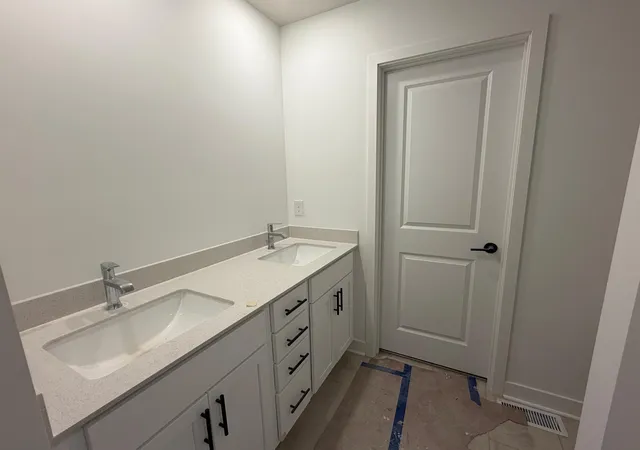 Photo 4 of Single family home for sale at 10088 74th Street NE, Albertville, MN 55301 | MLS# 7118115 | Listing updated on 2026-09-22