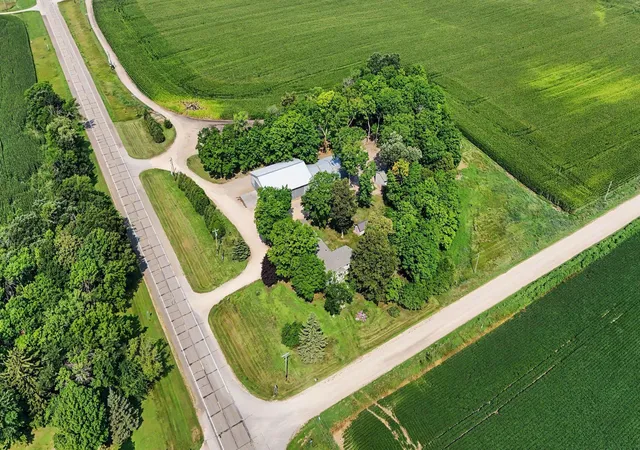 Single family home for sale at 20132 State Hwy 99, Le Center, MN 56057 | MLS# 7118168