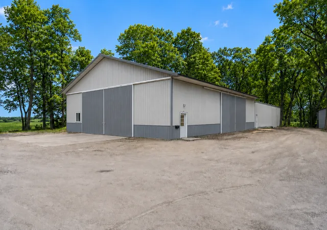 Photo 3 of Single family home for sale at 20132 State Hwy 99, Le Center, MN 56057 | MLS# 7118168 | Listing updated on 2026-09-10